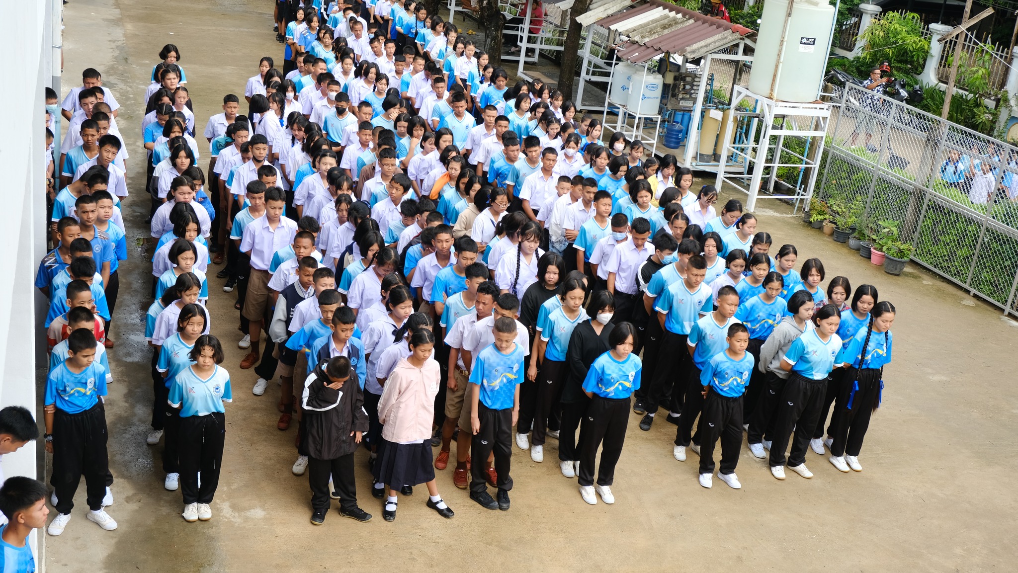 The Hsa Thoo Lei student community assembled together Photo 1